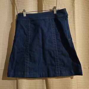 Ann Taylor loft  woman Denim skirt 26